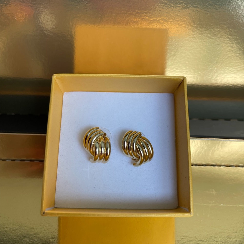Geometric stripe shapes 14k gold plated earring. Hypoallergenic for sensitive - Picture 2 of 5